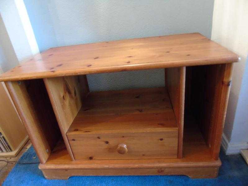 Pine TV Stand