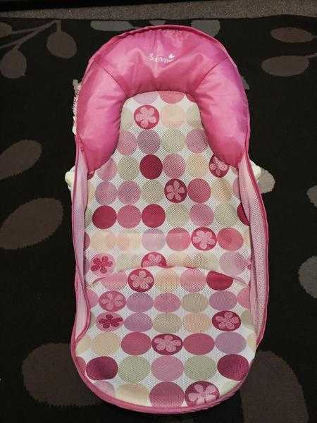 Pink infant  bath seat - make Summer