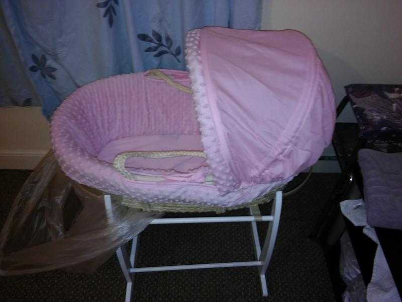 pink moses basket