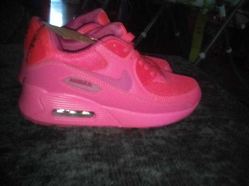 Pink Nike air max