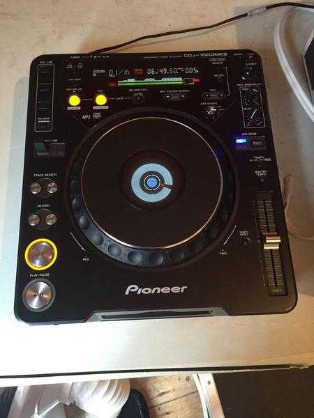 Pioneer CDJ 1000 Mk3 Turntable