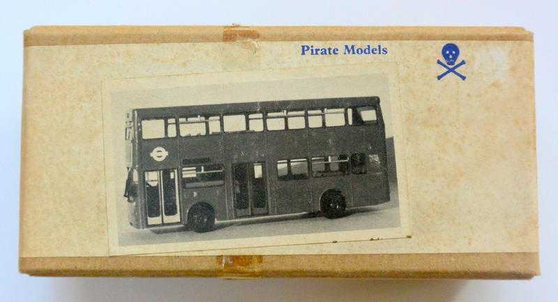 Pirate Models (Unbuilt Kit) - M.C.W. Metrobus Dual Door London Version OO Scale