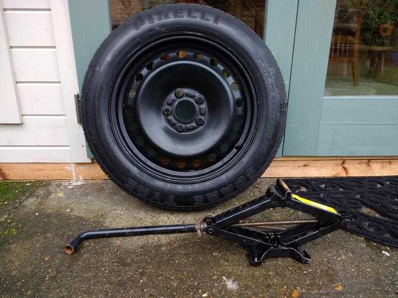Pirelli spare tyre 12585R16, jack and lug wrench