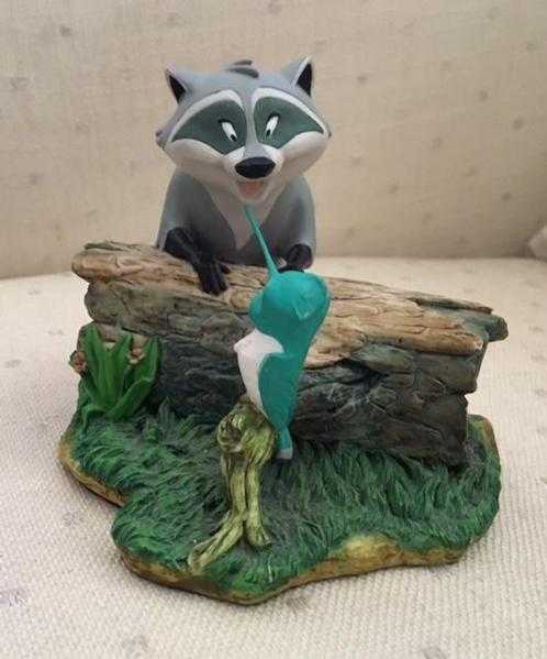 Pocahontas 1995 Meeko amp Flit Figurine