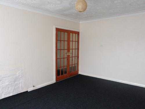 Poole. Oakdale. 3 bed bungalow. Unfurnished. GCH. Kitchendiner. Sitting room. Driveway
