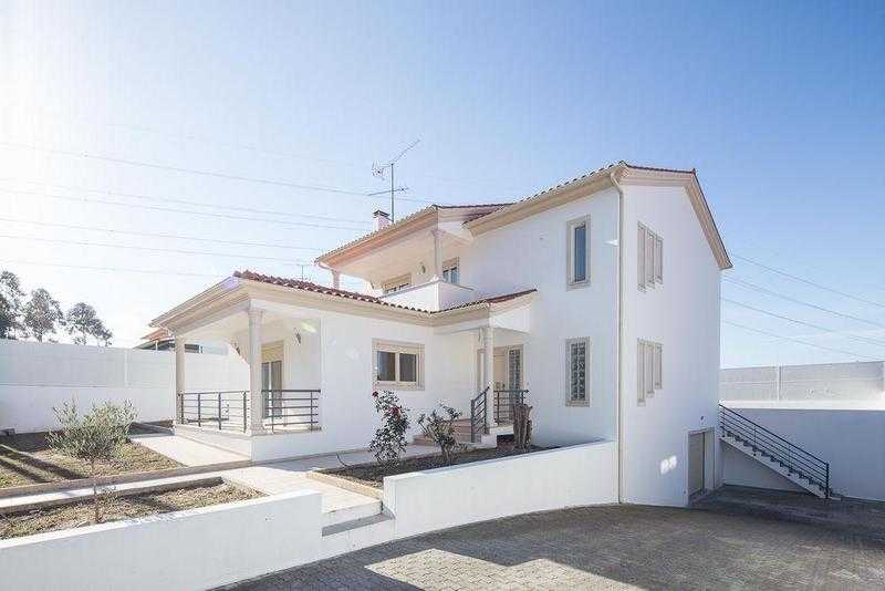 Portugal Detached House in Arrabal, Leiria
