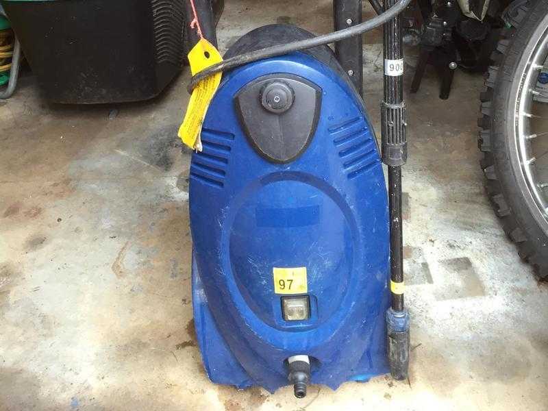 Pressure jet washer.