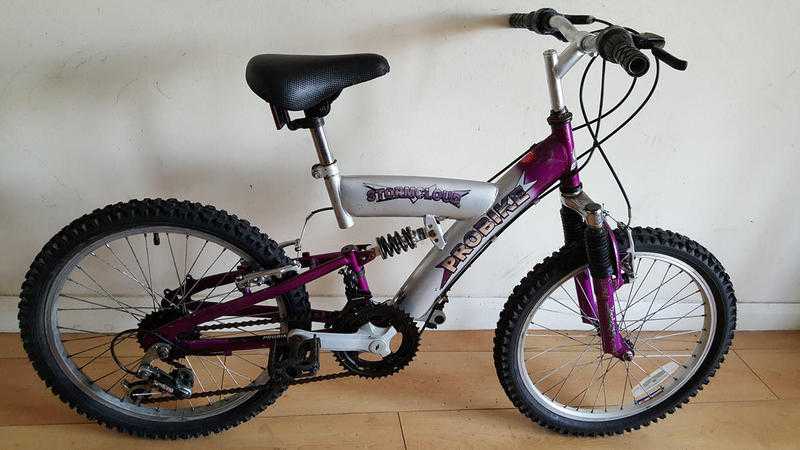 Probike Girls Mountain Bike. 18 speed. 20 inch wheels (Suit 7 yrs to 10 yrs).