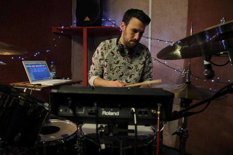 Professional Drummer available for individual home-based drum lessons.
