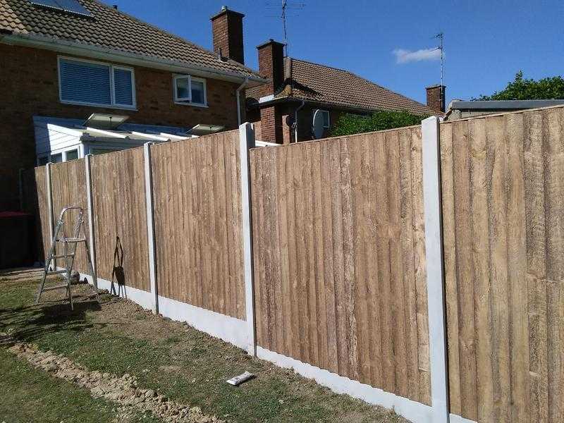 Professional fencing fitting  and patio laying service, with fast and good quality result