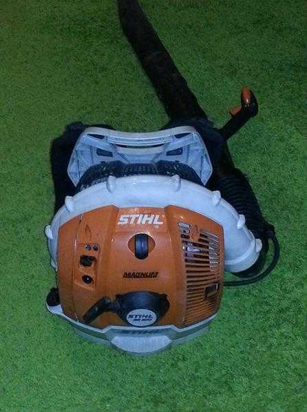 Professional Stihl BR 600 MAGNUM leaf blowers