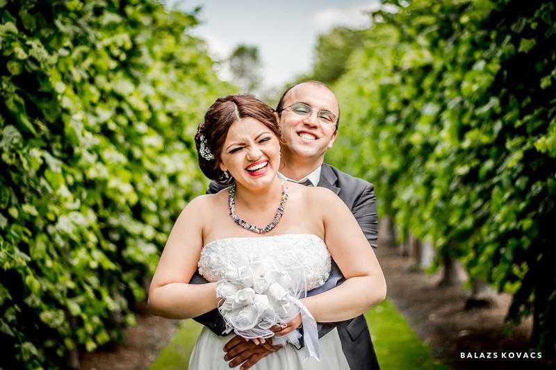 Professional Wedding Photographer For All Types Of Weddings