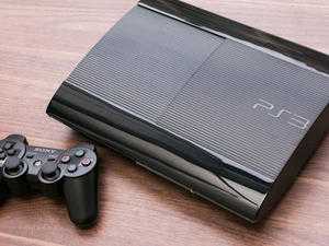 PS3 console with 4 games