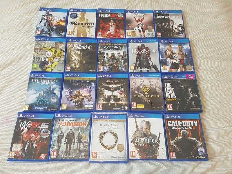 PS4 Bundle with 43 Games including FIFA 17 and 2 Controllers