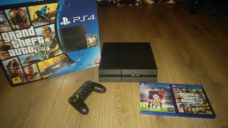 PS4 FOR SALE INCLUDES A CONTROLLER FIFA 16 AND GTA 5