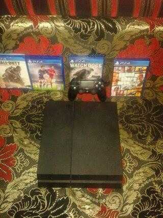 Ps4 with a great bundle pack and a controller