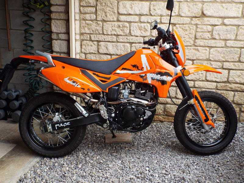 Pulse Adrenaline 125cc 2015