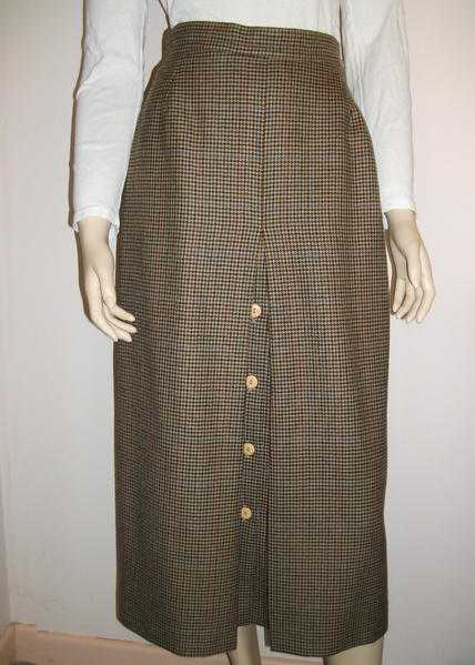 Pure wool long skirt by Windsmoor, size 12 in excellent condition 12