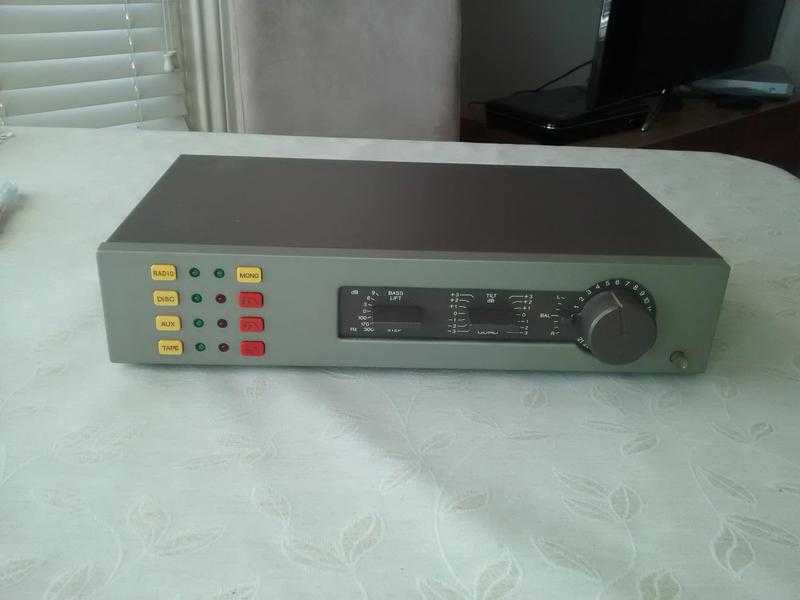 Quad fm4 stereo tuner