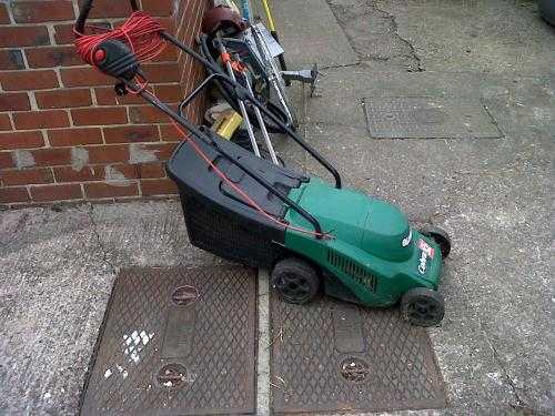 Qualcast Electric Lawnmower