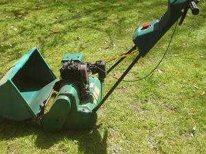 QUALCAST LAWN MOWER