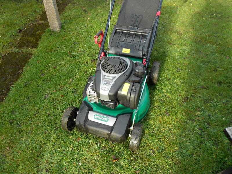 QUALCAST SELF-DRIVE PETROL MOWER 46 CM XSZ46D-SD