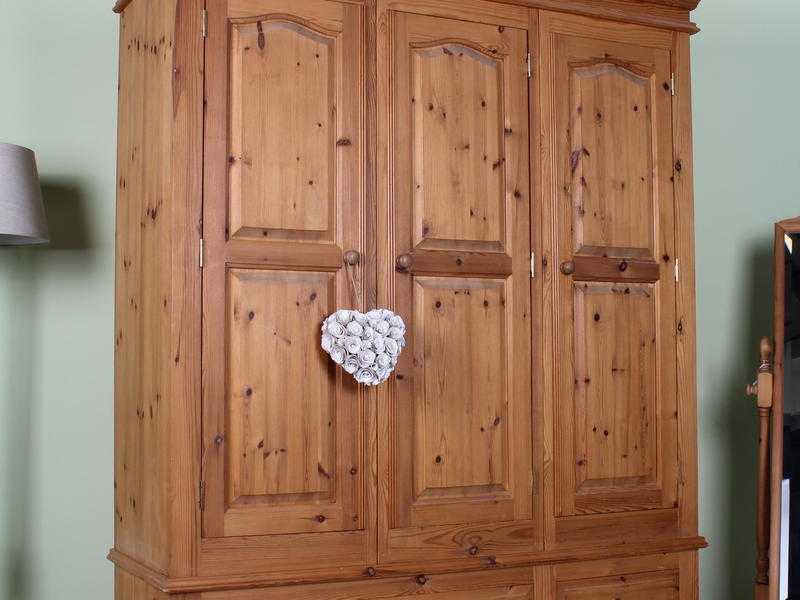 QUALITY SOLID PINE TRIPLE WARDROBE WITH 2 DRAWERS - CAN COURIER