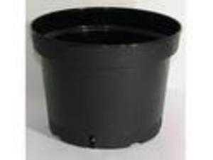 Quantity of used plastic flower pots