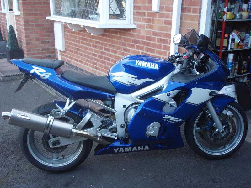 R6 Blue Yamaha only 8,120 miles from new pristine condition.