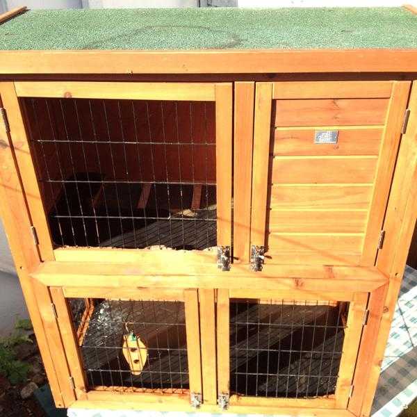 RABBIT HUTCH amp New Cover. 2 TieredLevel. By Cumfy Pets good for Guinea Pigs 90x100x40 cm 3ft wide