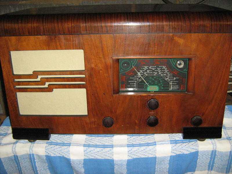 RADIO MODEL 838 circ.1948