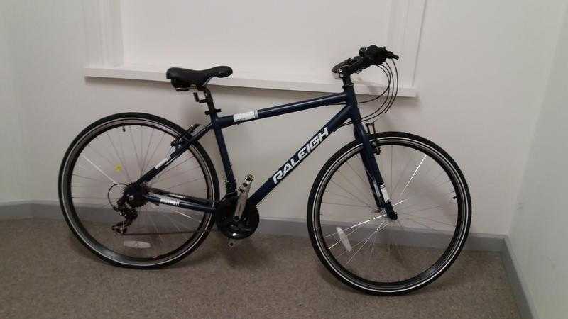 Raleigh edale mens hybrid bike