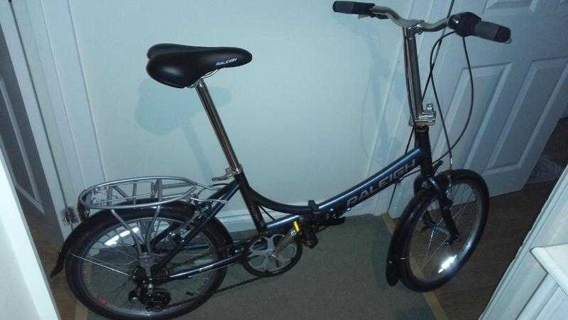 RALEIGH EVO 7 FOLDING BICYCLE