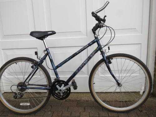 RALEIGH GIRLS BICYCLE