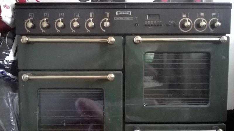 rangemaster 110 free to collector. needs some tlc