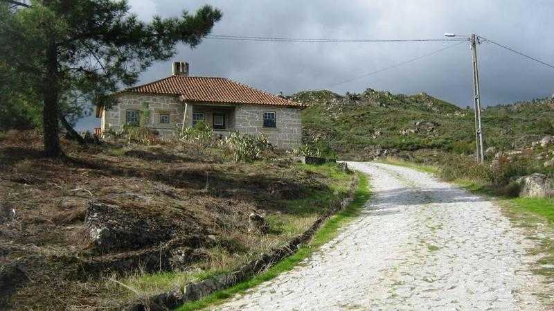 Ranger house for sale, in the north of Portugal.