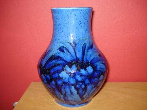 RARE MOORCROFT CORNFLOWER BLUE VASE