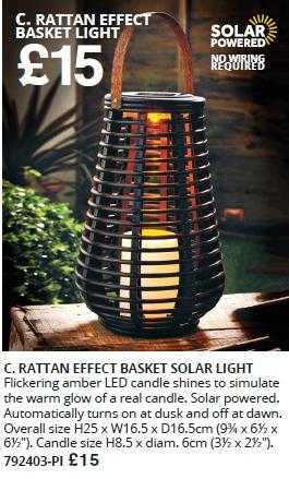 RATTAN EFFECT BASKET SOLAR LIGHT