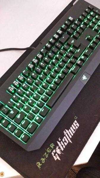 razer blackwidow ultimate machinical keyboard