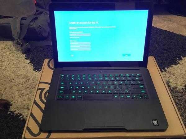 Razer Blade 14-inch QHD TouchscreenGTX 970M graphicsi716ram