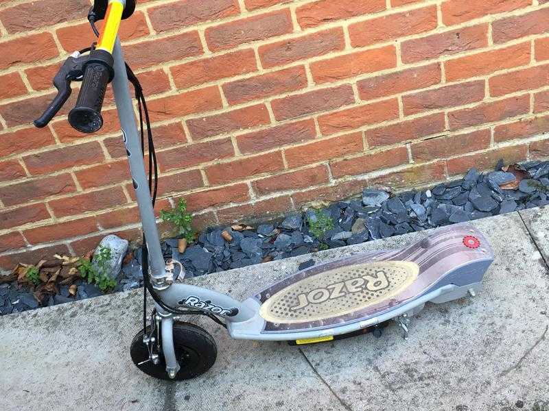 Razor E100 Electric scooter