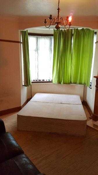 Real king Size Room in Walthamstow Central
