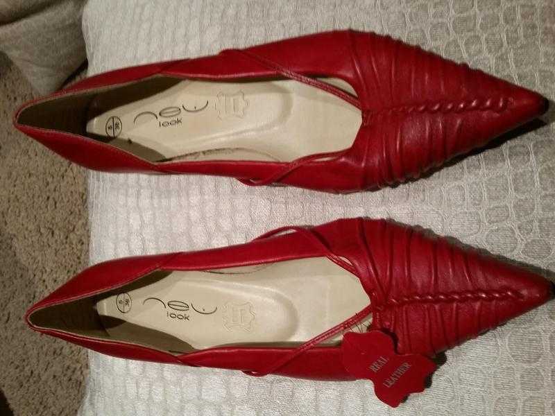 Real leather ladies shoes, size 5