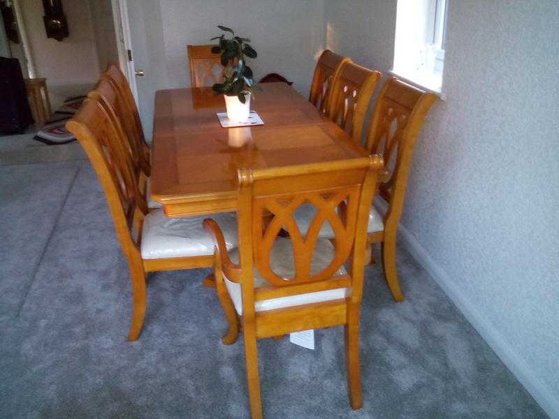 Real Wood Dining Table with Eight Chairs, extends from 157cm to 228cm