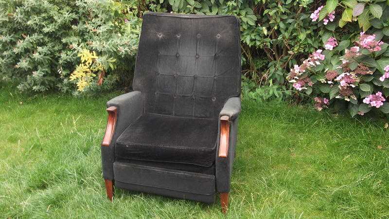 Recliner Chair