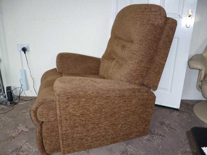 Recliner chairs