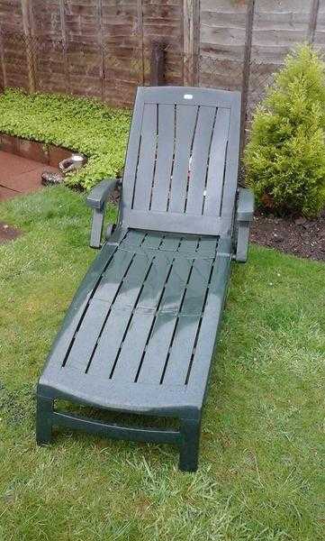 Reclining Garden Lounger