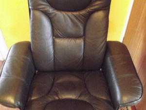 reclining leather chair