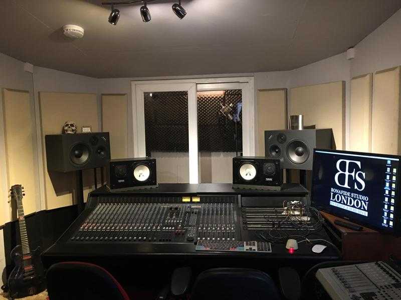 Recording studio from only 20 ph with an engineer