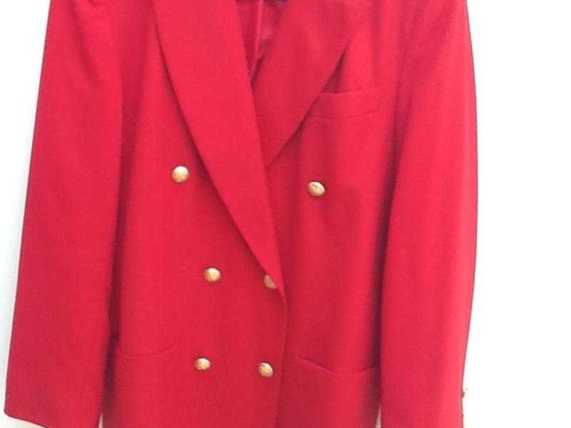 RED BLAZER